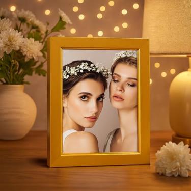 Imagem de Porta-retrato clássico de 10 x 15 cm de cor sólida para parede e mesa, suporte decorativo moderno para fotos de noivado em casa (ouro)