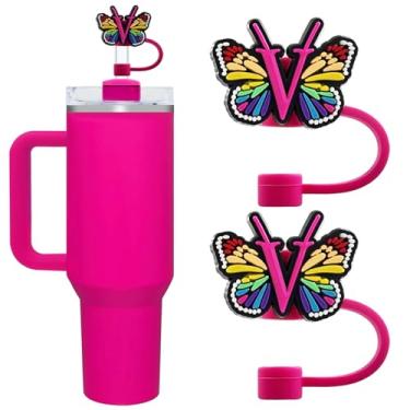 Imagem de Lindas capas de canudo com letra inicial para copos Stanley 20/30/1,134.0 g - tampas à prova de poeira de 10 mm/0,4 pol. - Protetor reutilizável para canudos de 9 a 10 mm, 2 peças