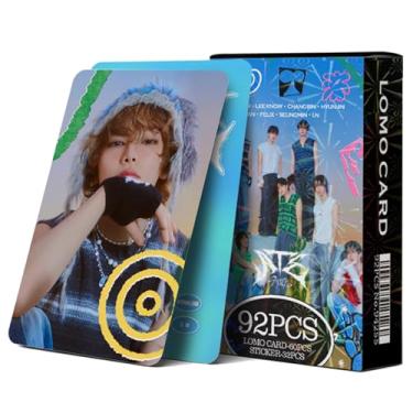 Imagem de KPOPBP 92 peças de cartões fotográficos Stray Kids Ate, conjunto de cartões Lomo de 60 peças e pacote de adesivos pequenos de 32 peças, mercadoria de presente Kpop SKZ para meninos e meninas,