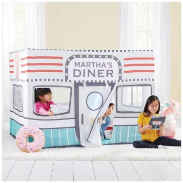 Imagem de Barraca infantil Martha Stewart Kids’ Diner Play Tent com tema de lanchonete para brincadeiras de faz de conta em ambientes internos