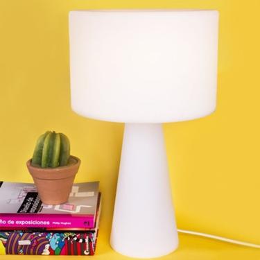 Imagem de Luminária de Mesa Simple Led Tpc para Iluminação e Decoração com Design Clássico e Elegante Bivolt