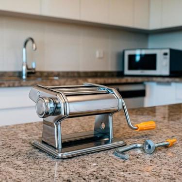 Imagem de Maquina de Macarrão Manual Espaguete Inox Cortador - RELET