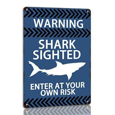 Imagem de Placa de metal Shark Sighted Enter At Your Own Risk, placa de latão de tubarão, placas engraçadas para decoração de piscina para casa, quintal, piscina, 20 x 30 cm