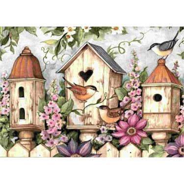 Imagem de Papel de decoupage de arroz autoadesivo 28,5 cm x 39,5 cm – Casas de pássaros vintage com carriças e chickadee em meio a hollyhocks rosa e flores clematis em cerca desgastada para artesanato faça você