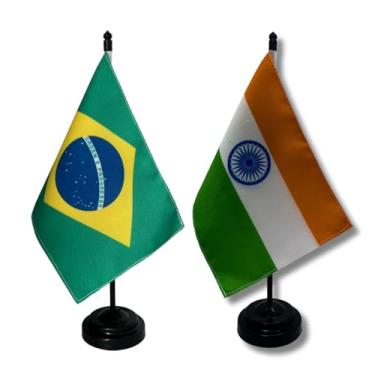Imagem de Kit Bandeira de Mesa Brasil e Índia, Dupla Face, 19x13cm, Base Preta, 26cm Altura, Tecido Oxford, Decorativa para Escritório e Eventos