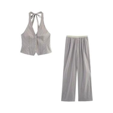 Imagem de Conjunto De Top Cropped Listrado Sem Mangas Com Decote Halter E Calças