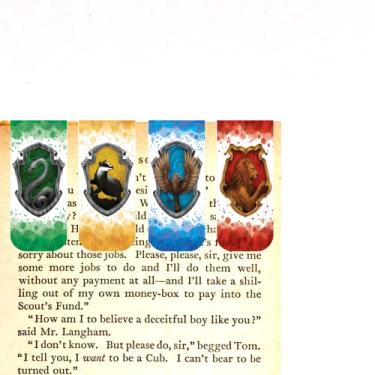 Imagem de Kit 4 Marcadores de Página Magnéticos - Harry Potter Casas Grifinória, Sonserina, Corvinal e Lufa-lufa