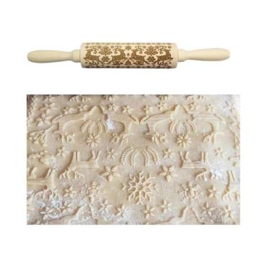 Imagem de Rolo De Massa De Madeira Temático De Natal Com Gravação 3D E Padrão De