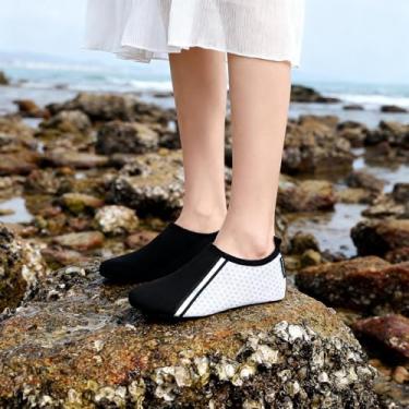 Imagem de Sapatos aquáticos para mulheres e homens, natação, praia, secagem rápida, leve, respirável, meias aquáticas tamanho adulto, Branco, 34/36 BR