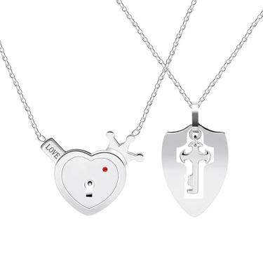 Imagem de Uloveido Conjunto de colares masculinos femininos com pingente de chave e cadeado de aço inoxidável para casais, colar de chave em forma de escudo dele e dela e pingente de coroa de coração conjunto