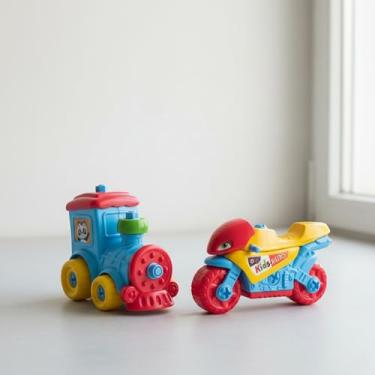 Imagem de Kit Infantil Moto e Trem de Brinquedo Multicolorido com Pista Interativa Conjunto Educativo e Divertido para Crianças, Estimula Criatividade, Coordenação Motora e Imaginação