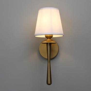 Imagem de PERMO Arandela de parede vintage com abajur de tecido branco rodado, arandela clássica antiga dourada com fio E26 Base de luz de parede para quarto, sala de estar, corredor, hall de entrada