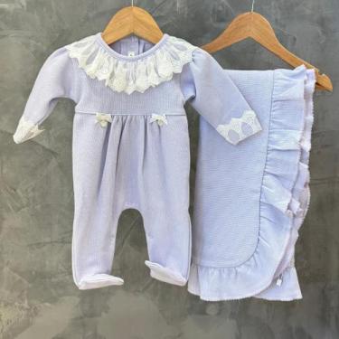 Imagem de Saída de Maternidade Malha Tricotada e Renda Lilás - Macacão + Manta -