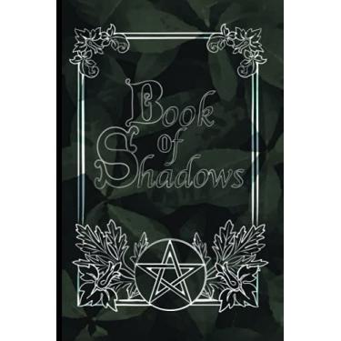 Imagem de Livro das sombras: caderno vazio e forrado - 23 x 15 cm Caderno de grimório vazio para mulheres e homens para feitiços. Caderno pagão de bruxa verde com plantas. Wiccano... Ferramentas livro de feitiços: tema de bruxa verde ou planta