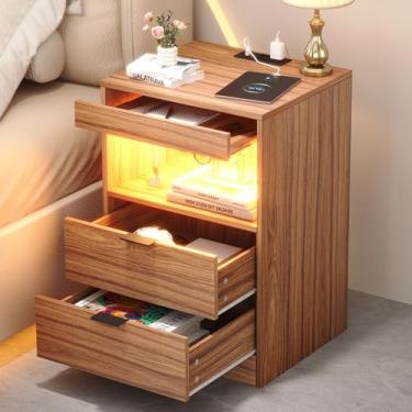 Imagem de Yusong Mesa de cabeceira, mesa de cabeceira LED com estação de carregamento, mesa de cabeceira moderna, mesa lateral de sofá de madeira com 2 prateleiras removíveis, marrom