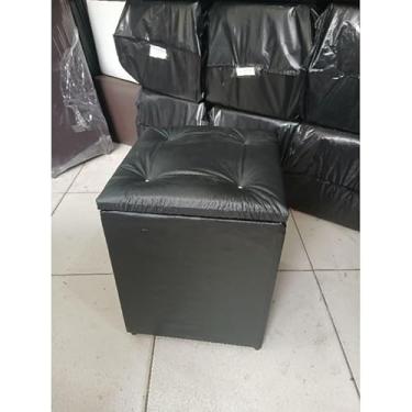 Imagem de PUFF BAÚ BANQUETA QUADRADO SALA E ESPAÇOS(Preto corino)