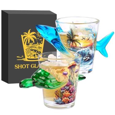 Imagem de Copos de shot de vidro tartaruga e tubarão, copo de shot exclusivo da série oceano, conjunto de 2 copos de shot de 50 ml com caixa de presente para doses de álcool, vodca, expresso, tequila e