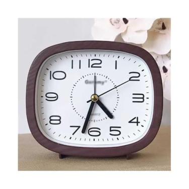 Imagem de Despertador digital quadrado amarelo marrom operado por bateria despertador analógico para sala de estar, quarto, mesa de cabeceira, relógio decorativo sem tique-taque para pessoas com sono pesado