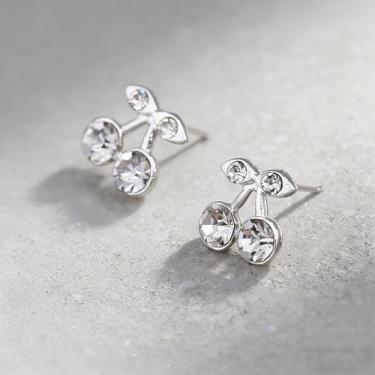 Imagem de Brincos femininos em forma de cereja com design de diamante falso brilhante, fofos e exclusivos, adequados para o dia a dia e qualquer ocasião.