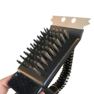 Imagem de Escova 3 em 1 para Limpar Grelhas e Chapas Cerdas de Aço, Esponja Abrasiva e Raspador Metálico Limpeza Eficiente para Churrasqueiras e Superfícies Metálicas