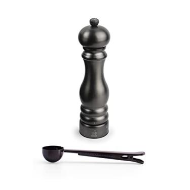 Imagem de Peugeot Paris Chef Carbone u'Select Stainless Steel 22cm 9 inch Salt Mill, Carbon Finish - With Stainless Steel Spice Scoop/Bag Clip