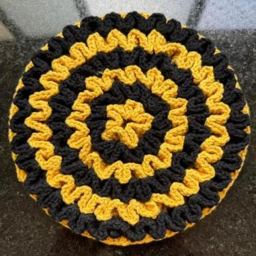 Imagem de Descanso de Panela de Crochê Duplo 22cm Amarelo e Preto - Pra vc 