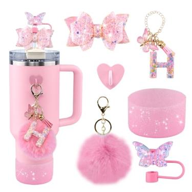 Imagem de Conjunto de 6 peças de acessórios de copo Stanley rosa - tampa de cobertura de palha de borboleta, laço brilhante para canudo, bota de silicone brilhante, pingente de letra e pompom para copos Satnley