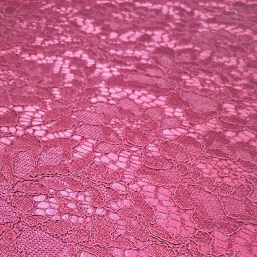 Imagem de Rolo 3 Metros Renda Suiça Forrada 95% Poliéster 5% Poliamida