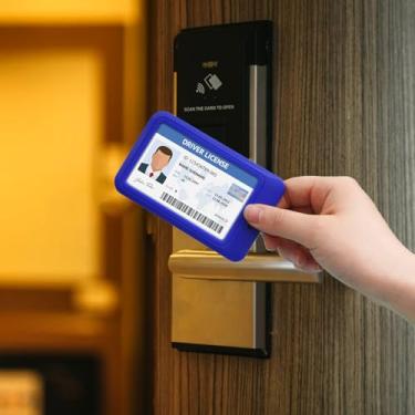 Imagem de Pacote com 3 porta-crachás de identificação vertical com clipe deslizante – protetor de cartão de plástico branco durável, capa transparente para cartões de acesso ao escritório, chaves, licenças e