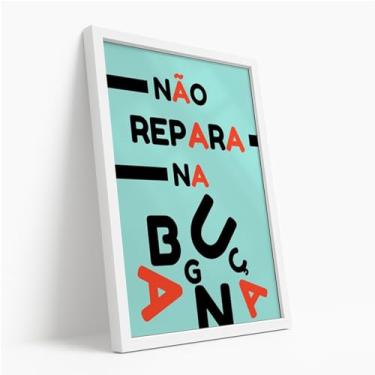Imagem de Quadro Decorativo Não Repara na Bagunça Com Moldura Frase Engraçada Criativa Estilo Moderno Divertido Descontraído Azul Vermelho Preto