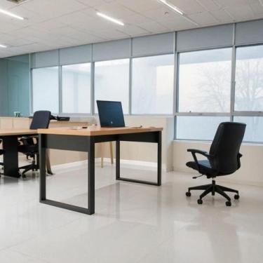 Imagem de Mesa de Escritório Vega Freijó e Preta 135 cm - Mobly