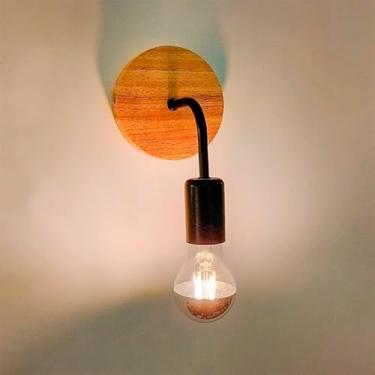 Imagem de Arandela de Parede Modelo Clint Preta e Madeira Design Industrial Escandinavo Bivolt para Iluminação de Destaque
