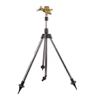 Imagem de Aspersor Tripé para Rega de Plantas Jardim Bico Braço Oscilante Liga Zinco Irrigação Gramado Terra Agrícola Flor Flexíve