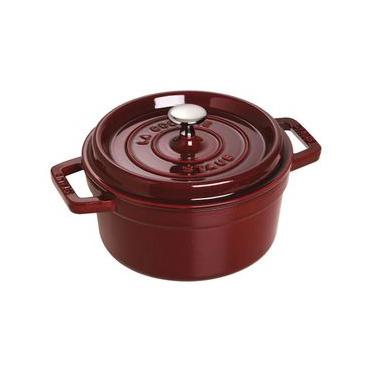 Imagem de CAÇAROLA STAUB REDONDA EM FERRO FUNDIDO VERMELHO 22CM 405093550