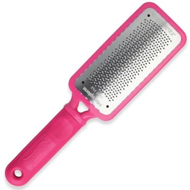 Imagem de Microplane Raspador de lixa de pé colossal – a cana original de aço inoxidável, removedor de pele morta/calos para pés, esfoliante suave para os pés, ferramentas de pedicure para cuidados com os pés