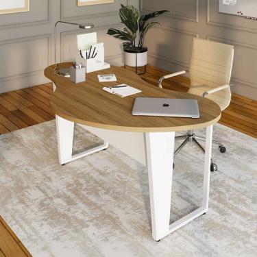 Imagem de Mesa Escrivaninha Orgânica Linear 173cm X 94cm Pés Metal para Escritório Home Office F5 Corporate Macadâmia com Branco