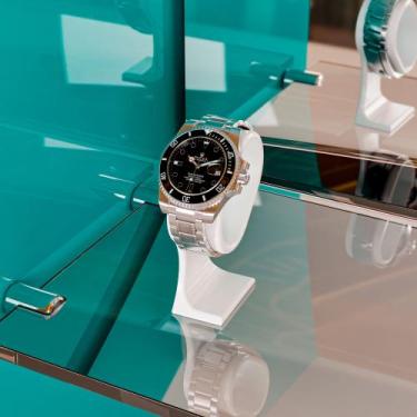 Imagem de Suporte Apoio Expositor Relógio de Pulso Vitrine  - Criptonita