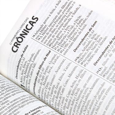 Imagem de Bíblia Feminina Letra Grande Para Mulher Beira Florida