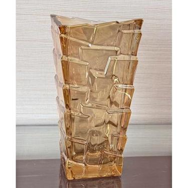 Imagem de Vaso de Vidro Retangular Dourado, 25cm Altura, Base 9x7,5cm