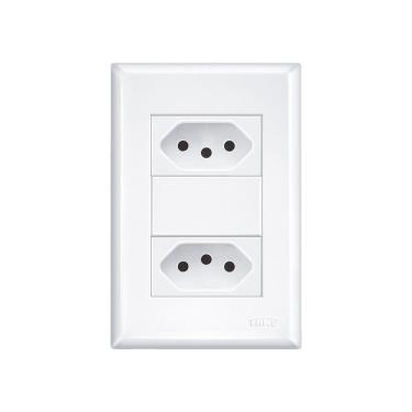 Imagem de Tomada Dupla Fame Evidence 2p+t 10a Com Placa 4x2 Branco