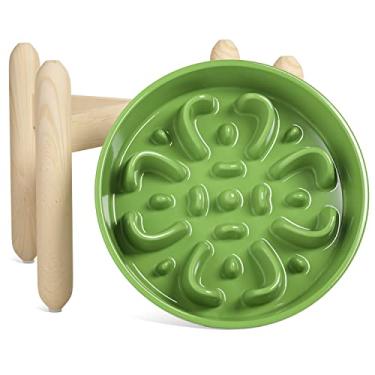 Imagem de LE TAUCI Tigelas elevadas para cães alimentador lento, 3 xícaras de tigela elevada para cães com suporte de madeira para raças médias grandes, pratos para cães para diminuir a comida, tigela de comida de cachorro quebra-cabeça, verde trevo