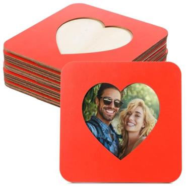 Imagem de AWIZOM 6 porta-retratos de madeira de coração, moldura vermelha de madeira para fotos de 19 cm, moldura de cartão postal de madeira dos namorados para decoração de prateleira de mesa de casa