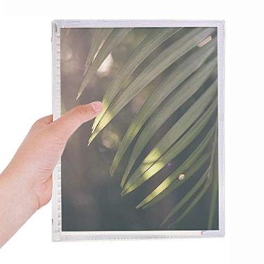 Imagem de Caderno de folhas verdes com imagem de plantas e folhas soltas para diário recarregável