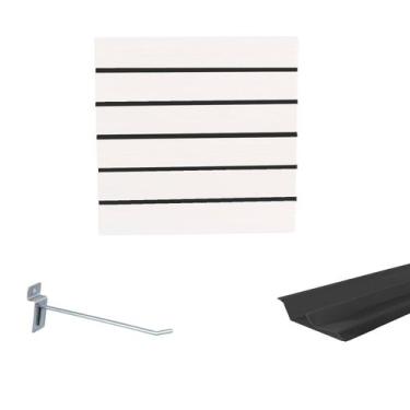 Imagem de Painel Canaletado Branco em Mdf 0,61 x 0,61m com Perfil Pvc Preto e 10