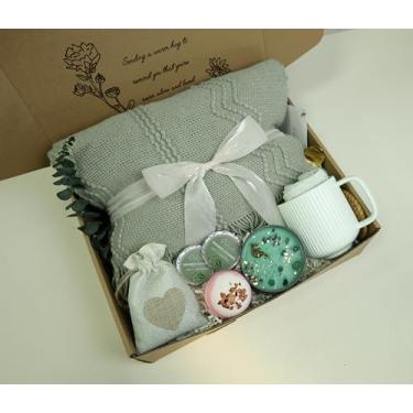 Imagem de Pacote de cuidados confortáveis com cobertor de pelúcia, caneca de cerâmica, cristal de sal do Himalaia, porta-copos decorativo, caixa de mensagem inspiradora, conjunto de presente para mulheres