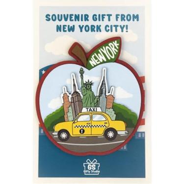 Imagem de Ímã de madeira New York with Townhouses – Lembrança personalizada da cidade de Nova York (Táxi de Nova York)