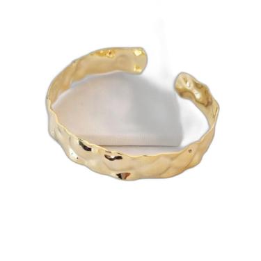 Imagem de Bracelete Martelado Banhado A Ouro 18K