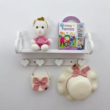 Imagem de Prateleira coração colorida e cabideiro quarto infantil 45cm - Hanger 