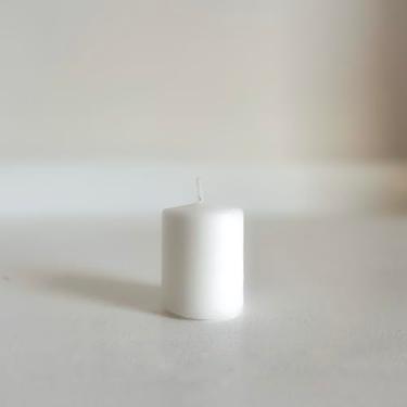 Imagem de Vela votiva, cera branca sem cheiro, caixa com 36, para casamento, aniversário, festa, spa, férias e decoração de casa (tempo de queima de 15 horas)