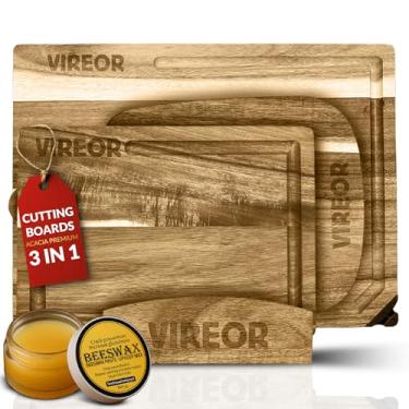 Imagem de Conjunto de tábua de corte de madeira de acácia – 3 tábuas ecológicas duráveis com afiador de facas, suporte e cera de abelha – para chefs, famílias e artistas – perfeito para cortar, servir e